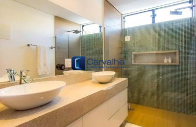 Casa de alto padrão à venda em Sousas com piscina, energia solar e 4 quartos em Campinas