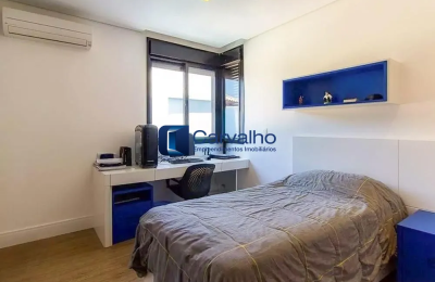 Casa de alto padrão à venda em Sousas com piscina, energia solar e 4 quartos em Campinas