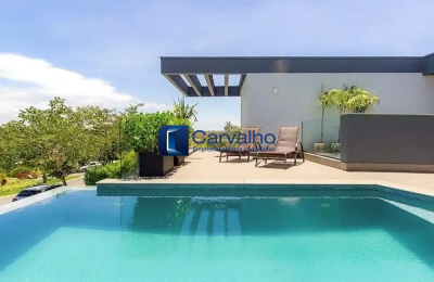 Casa de alto padrão à venda em Sousas com piscina, energia solar e 4 quartos em Campinas
