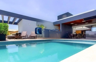 Casa de alto padrão à venda em Sousas com piscina, energia solar e 4 quartos em Campinas